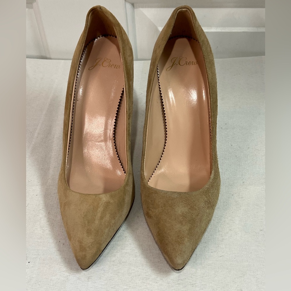 J Crew tan suede Elsie pumps size 6 1/2.  Style A4969
Career professional.